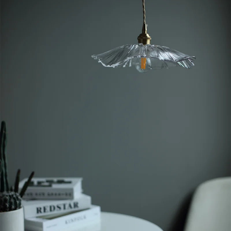 Lampe Suspendue Fleur Chic - Détails Artistiques pour Ambiance Sophistiquée