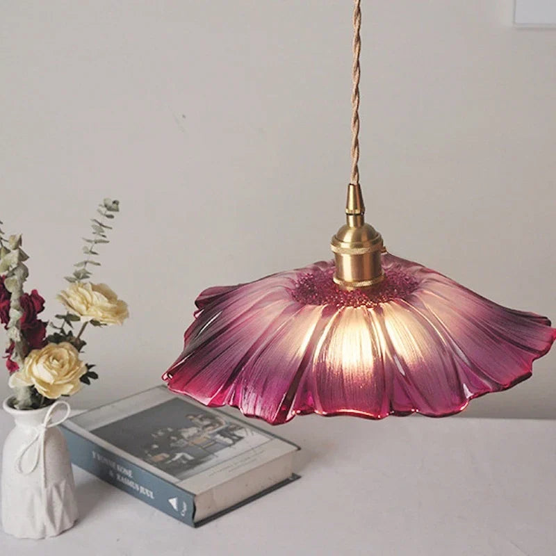 Lampe Suspendue Fleur Chic - Détails Artistiques pour Ambiance Sophistiquée