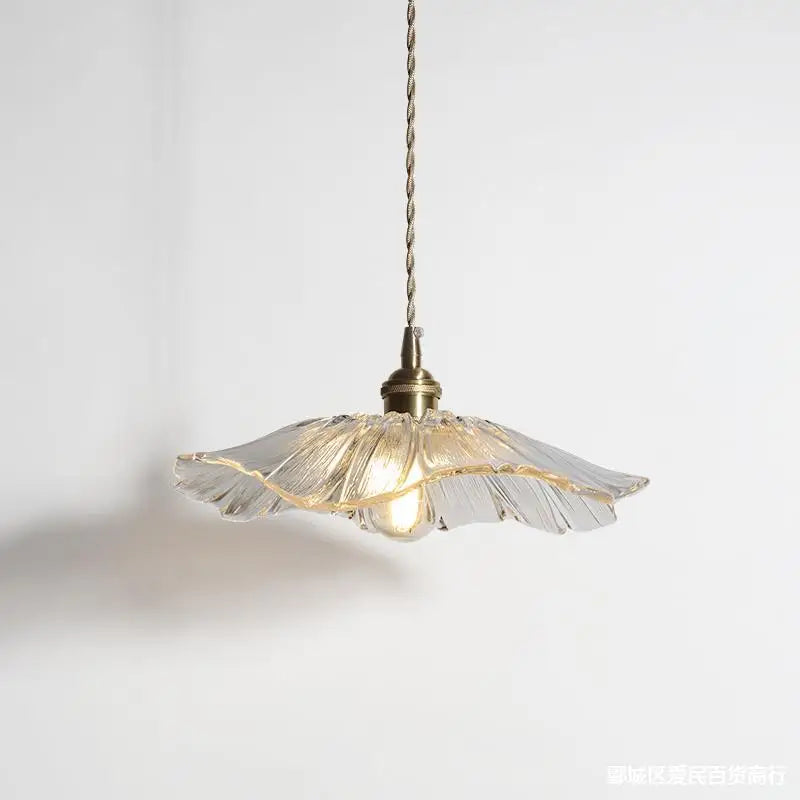 Lampe Suspendue Fleur Chic - Détails Artistiques pour Ambiance Sophistiquée