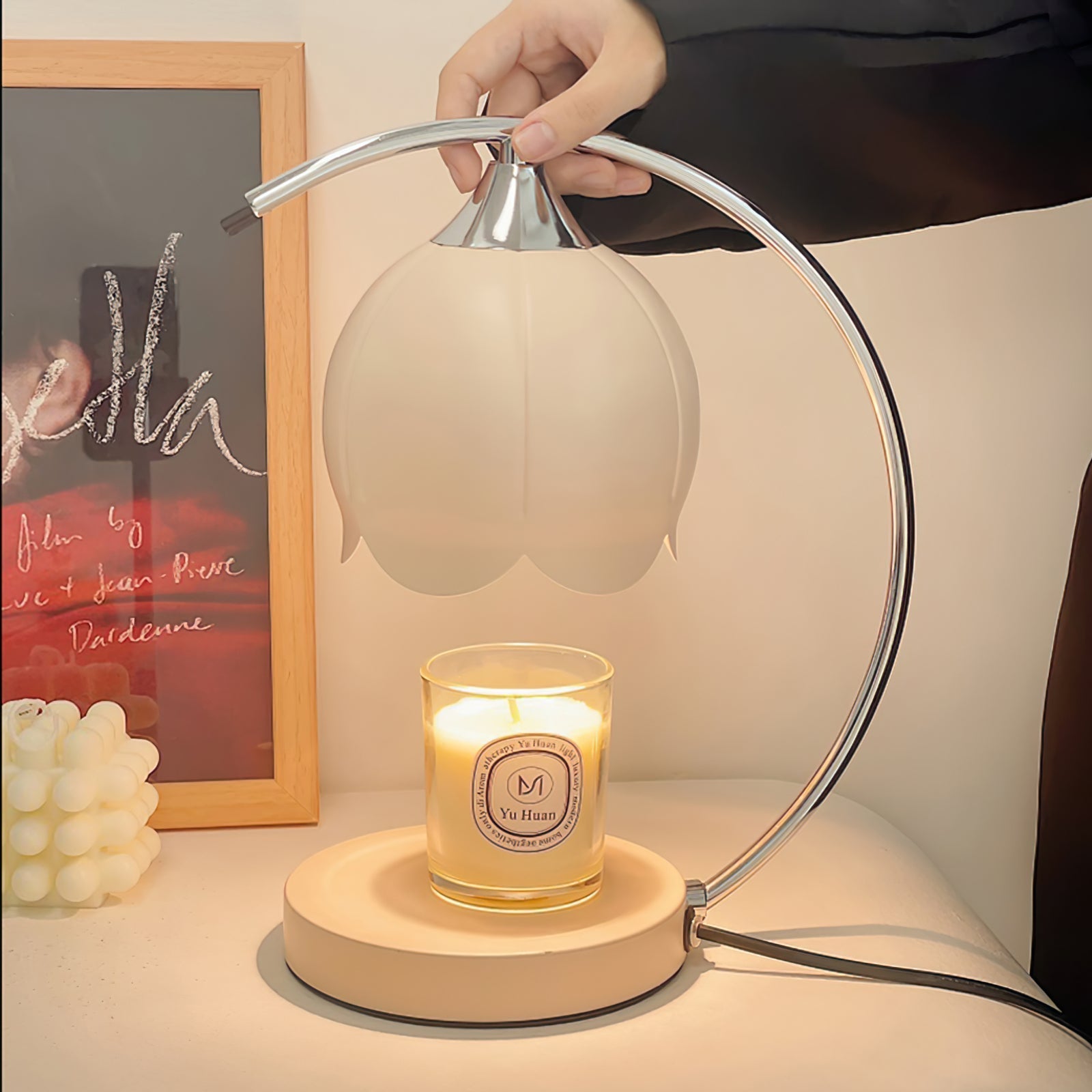 Lampe de Table Design Floral - Éclairage Raffiné et Atmosphère Chaleureuse