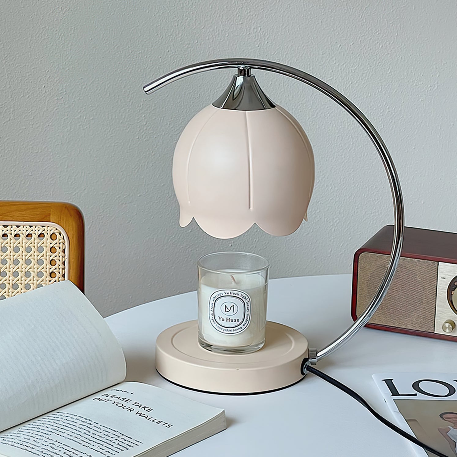 Lampe de Table Design Floral - Éclairage Raffiné et Atmosphère Chaleureuse