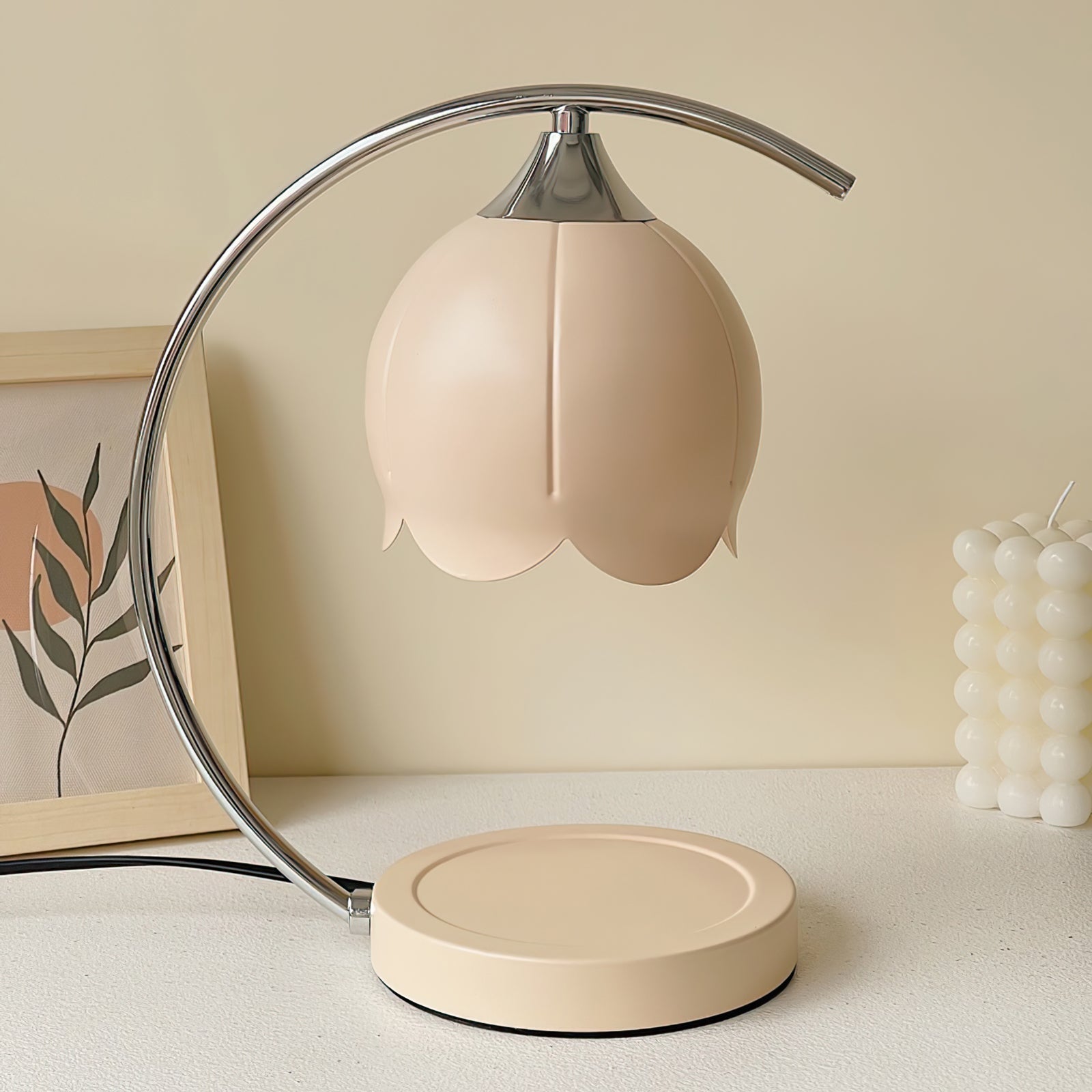 Lampe de Table Design Floral - Éclairage Raffiné et Atmosphère Chaleureuse