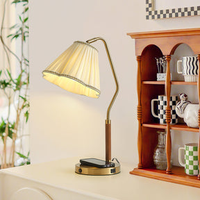 Lampe de Table en Tissu Luxe - Base Dorée et Design Élégant