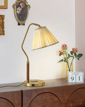 Lampe de Table en Tissu Luxe - Base Dorée et Design Élégant