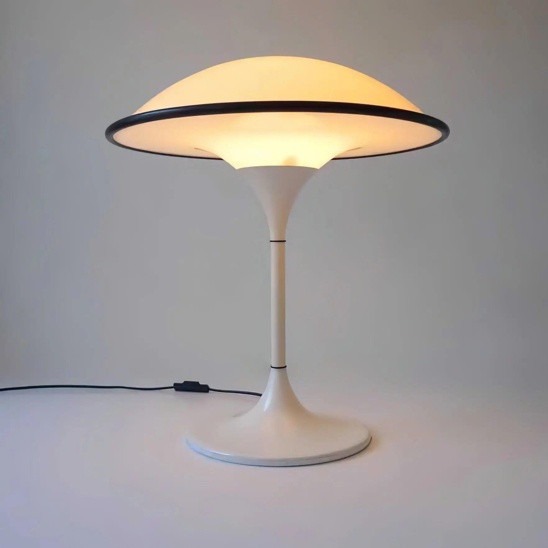 Lampe de Table Scandinave Élégante - Design Rétro et Ambiance Confortable