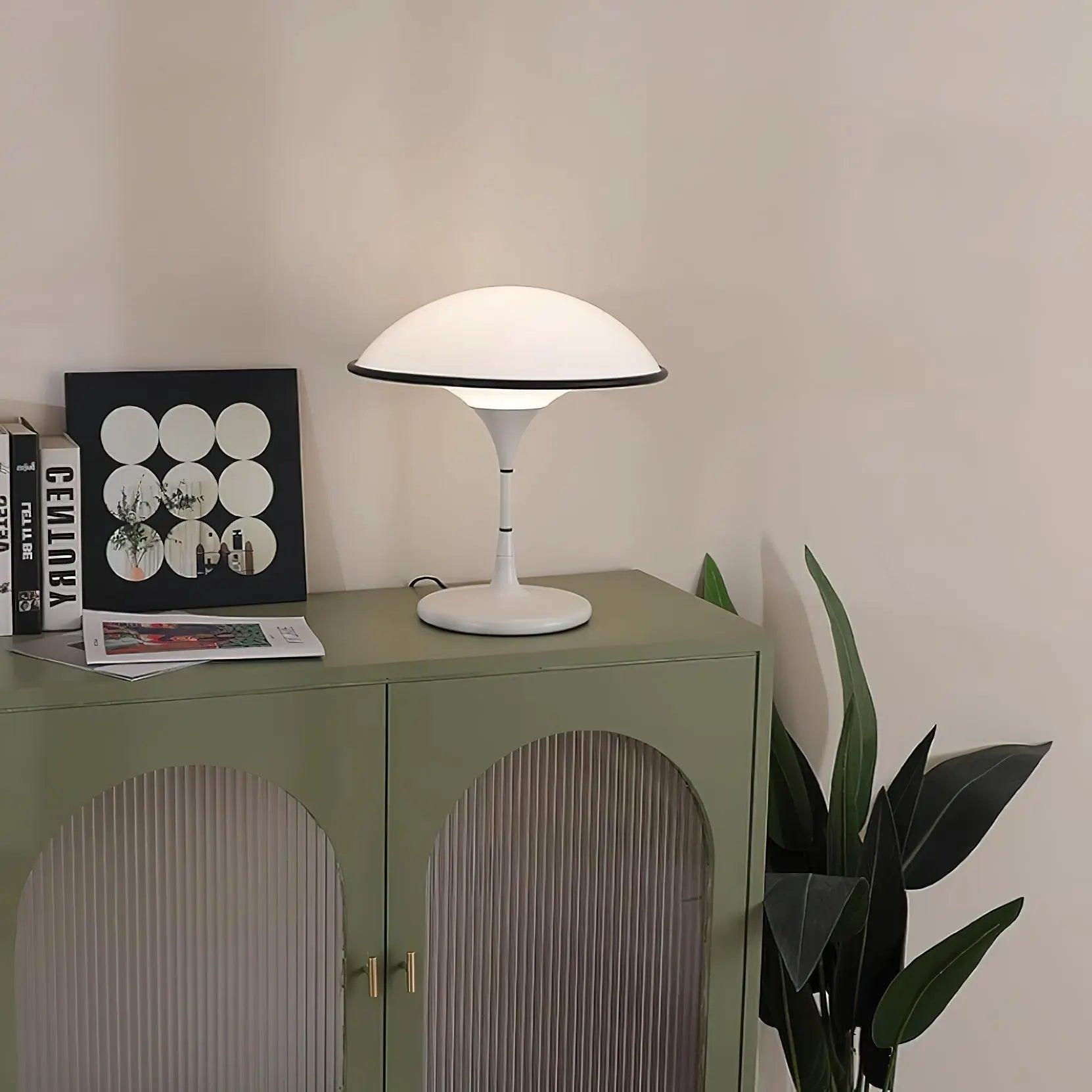 Lampe de Table Scandinave Élégante - Design Rétro et Ambiance Confortable