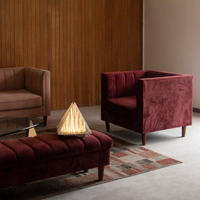 Lampe de Table Triangulaire - Design Élégant en Verre Clair