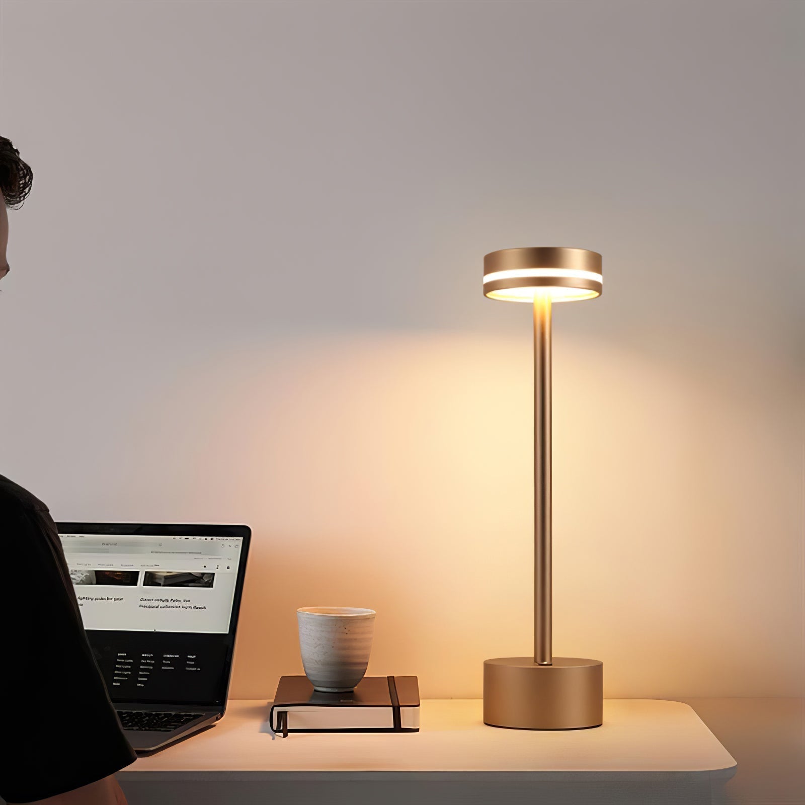 Lampe de Table LED Design Élégant - Ambiance Chaleureuse et Romantique