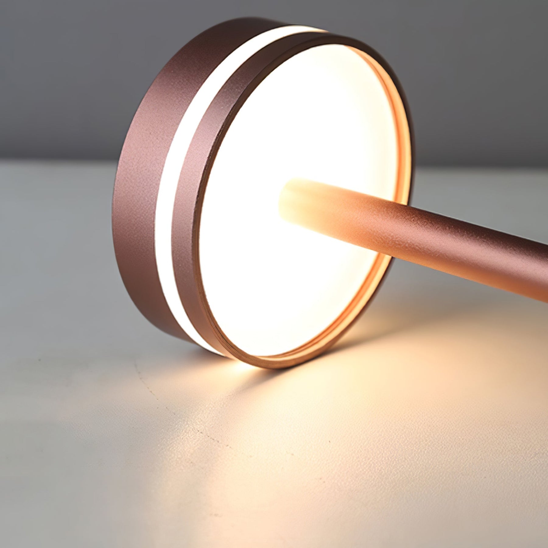 Lampe de Table LED Design Élégant - Ambiance Chaleureuse et Romantique