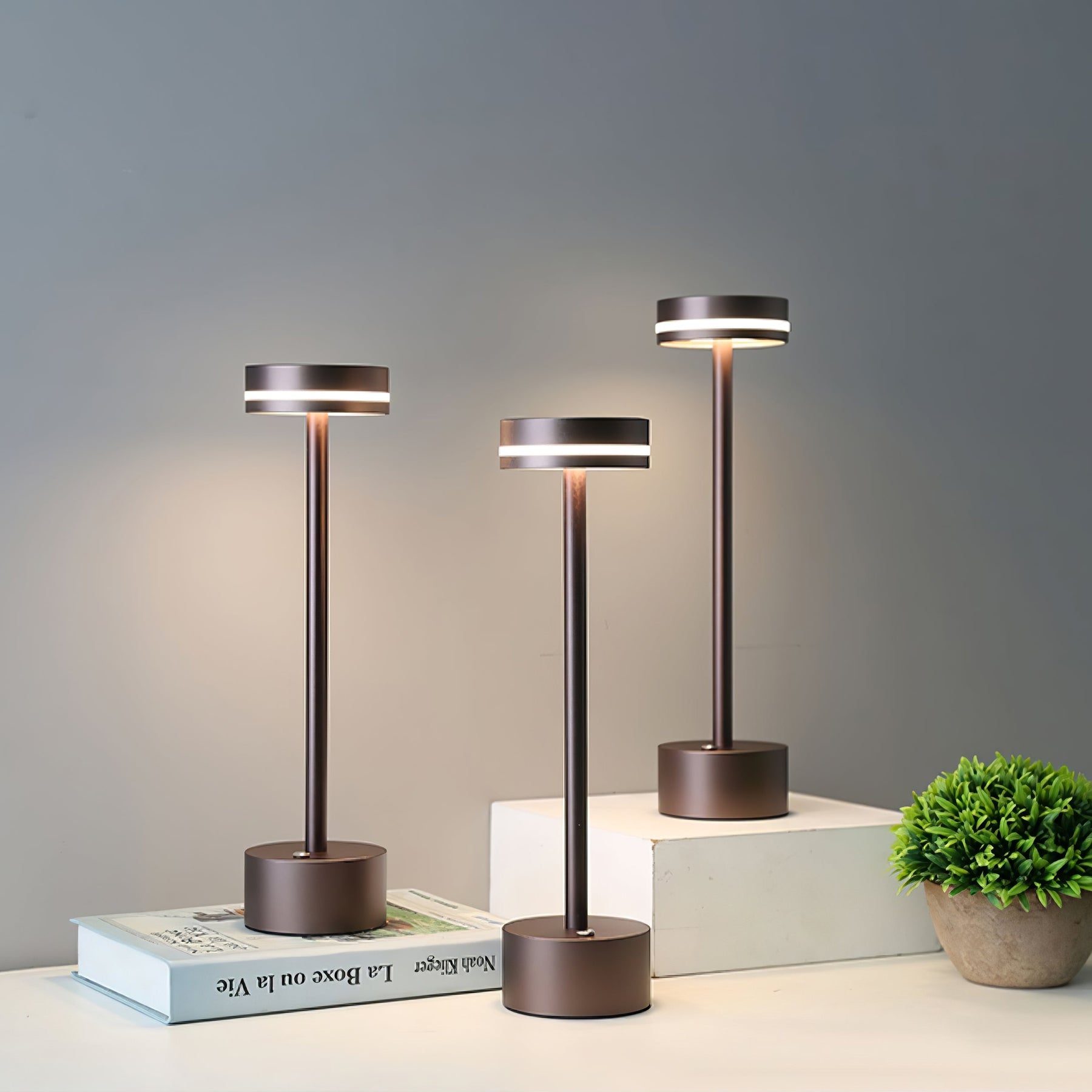 Lampe de Table LED Design Élégant - Ambiance Chaleureuse et Romantique