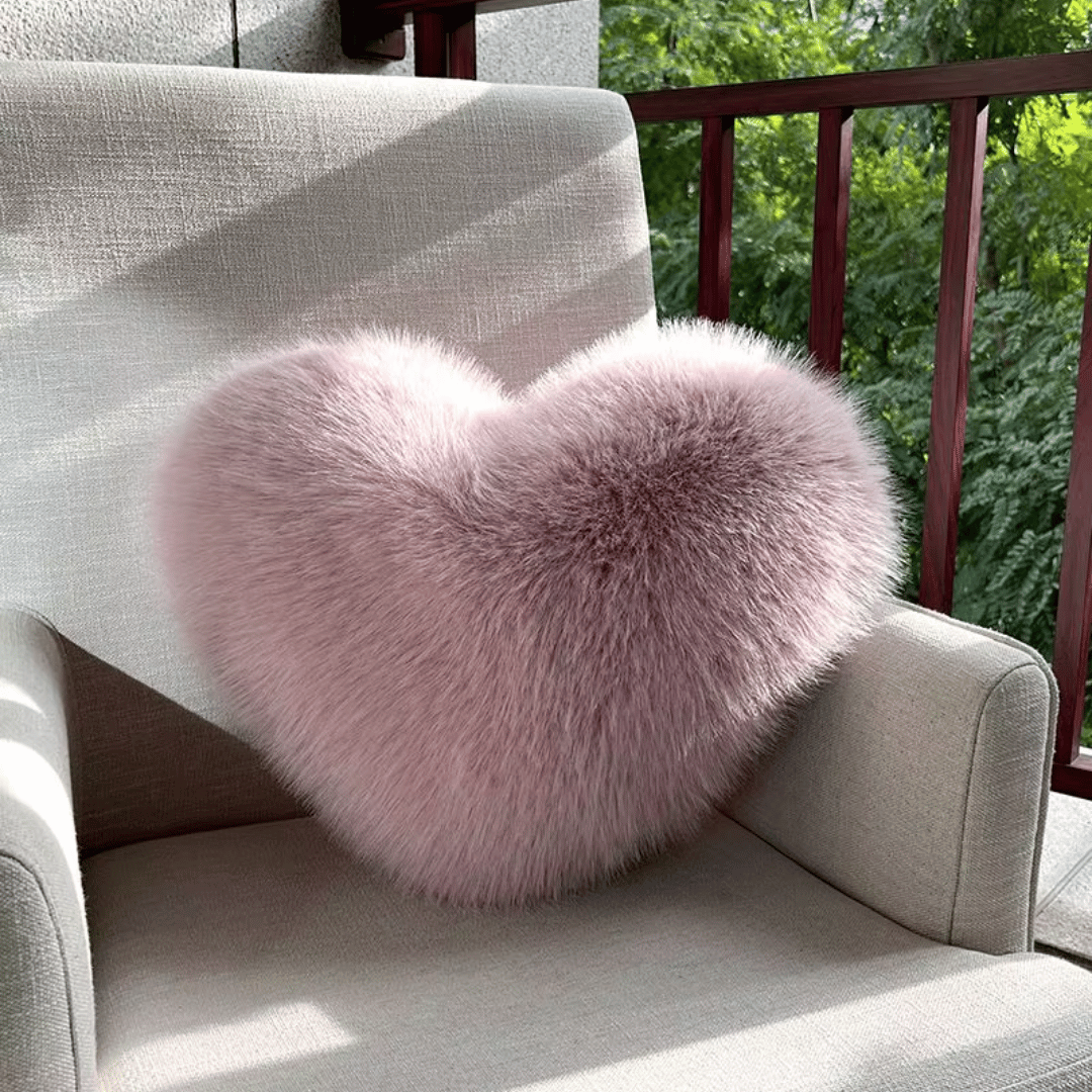 Coussin en Fausse Fourrure en Cœur | Élégant et Confortable pour Décoration Moderne