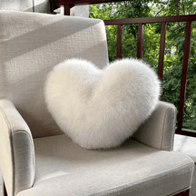Coussin en Fausse Fourrure en Cœur | Élégant et Confortable pour Décoration Moderne