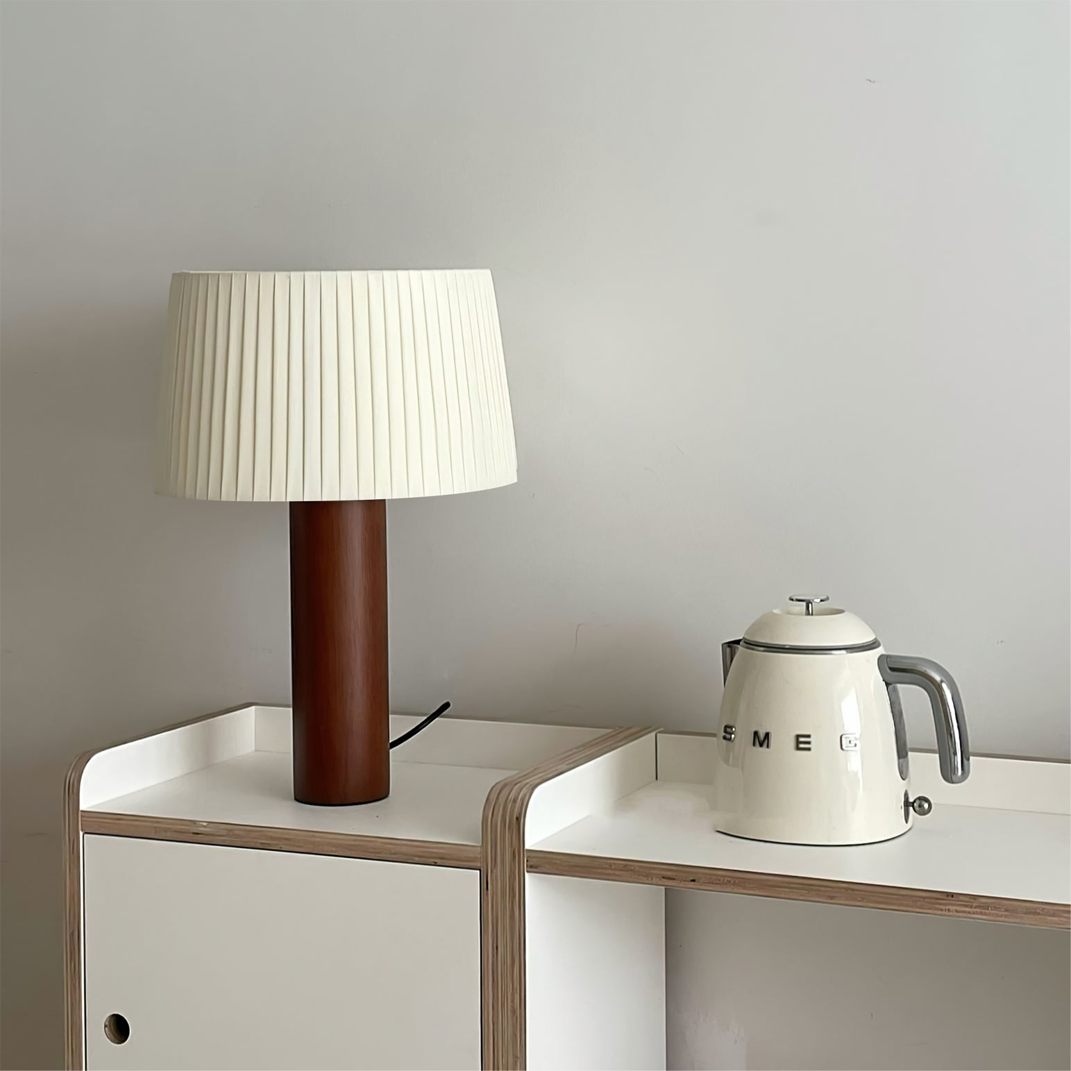 Lampe de Table en Bois Naturel - Élégance et Chaleur pour Votre Intérieur