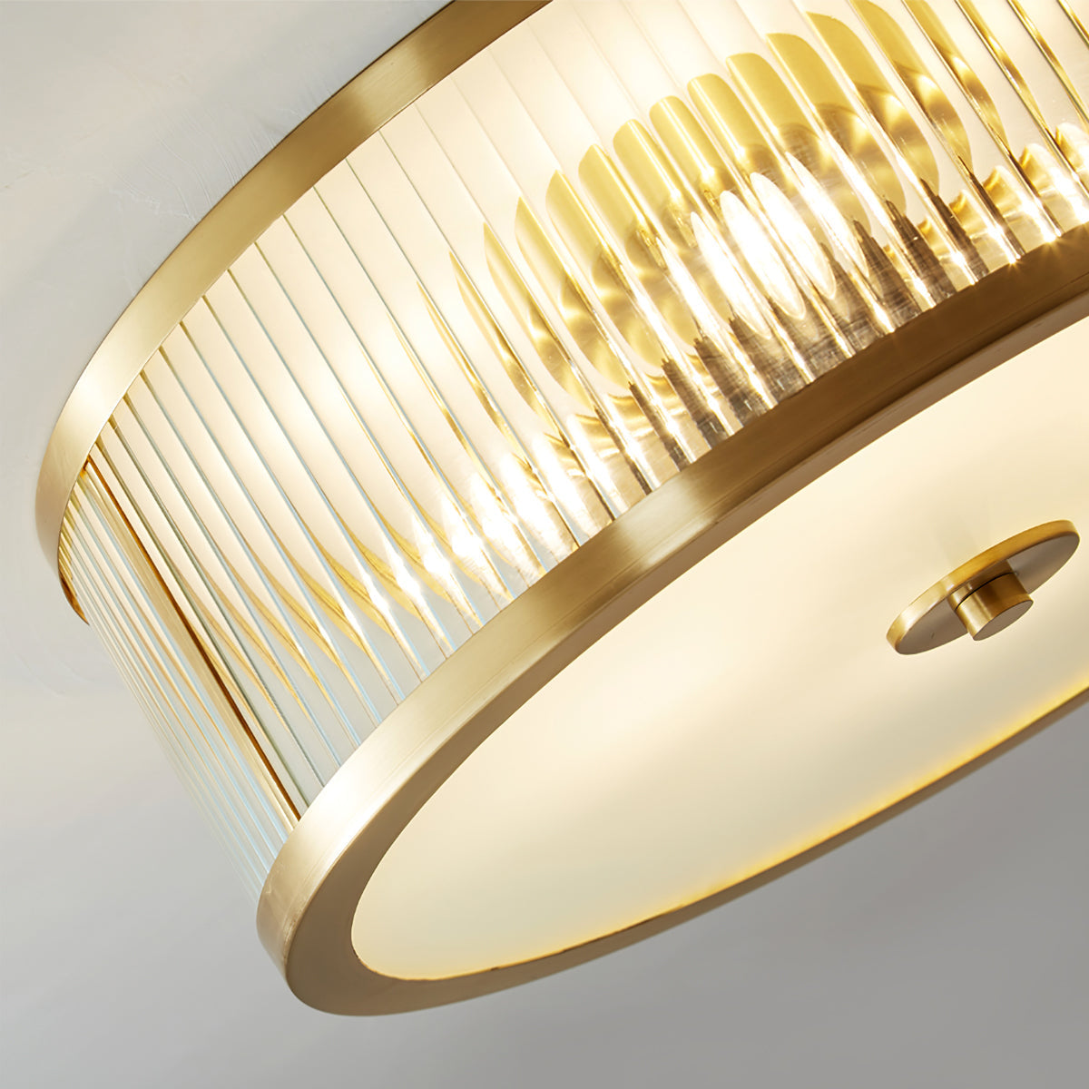 Lampe de Plafond Vintage en Laiton - Éclairage Chaleureux et Raffiné