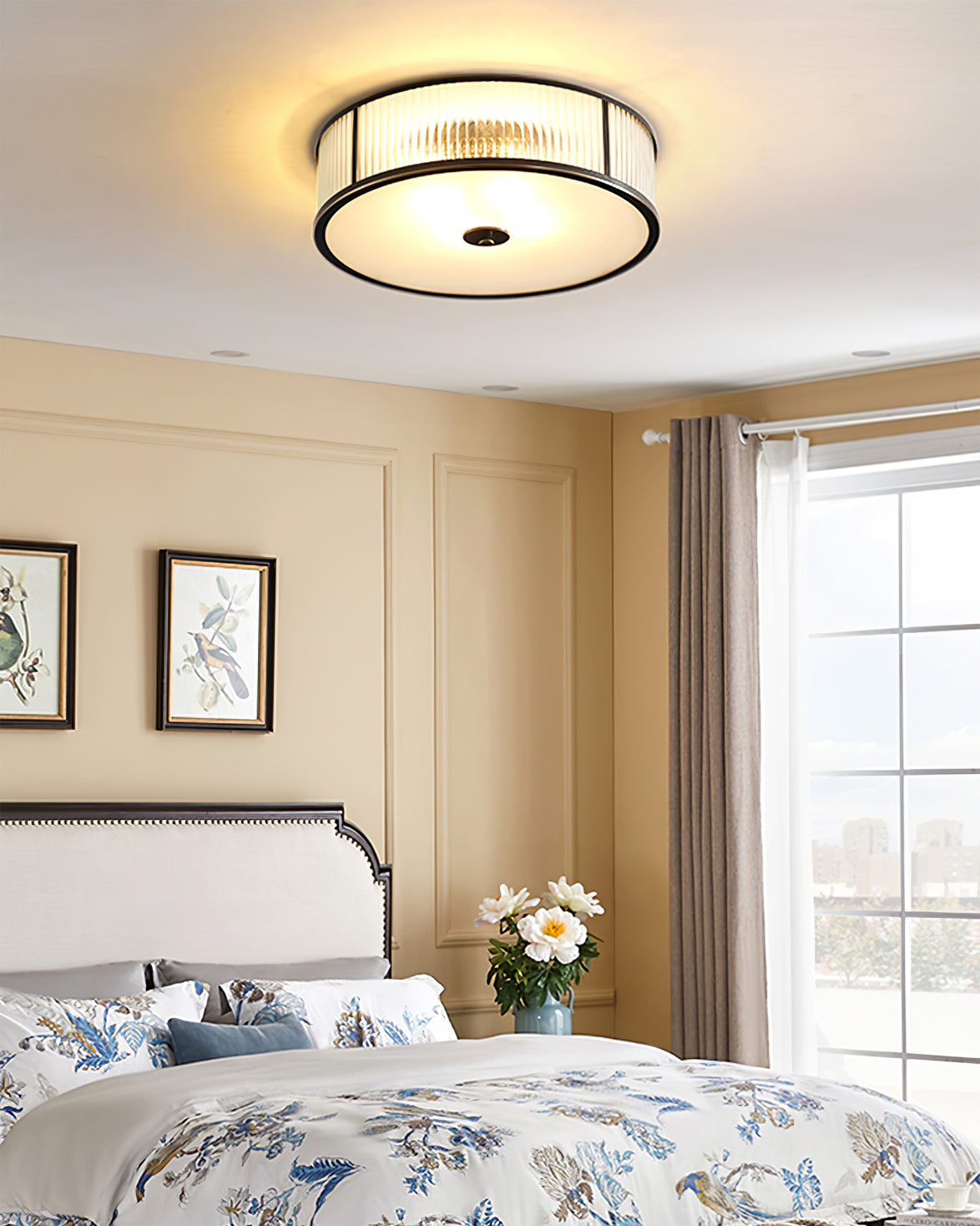 Lampe de Plafond Vintage en Laiton - Éclairage Chaleureux et Raffiné