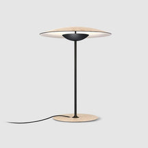 Lampe de Bureau LED Design - Éclairage Innovant et Finitions Modernes