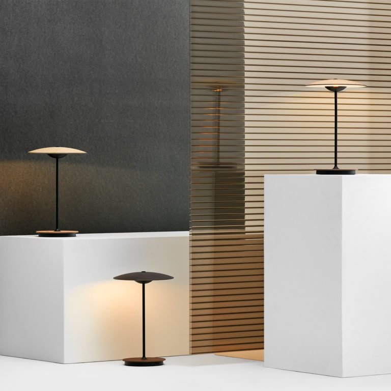 Lampe de Bureau LED Design - Éclairage Innovant et Finitions Modernes