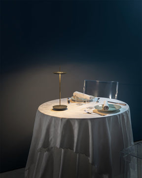 Lampe de Table Contemporaine - Charme Italien et Lumière Chaleureuse