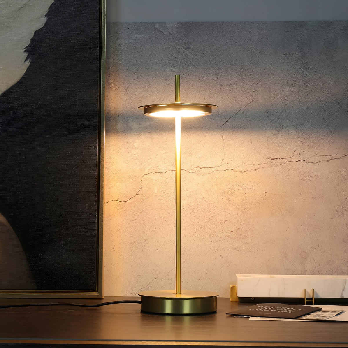 Lampe de Table Contemporaine - Charme Italien et Lumière Chaleureuse