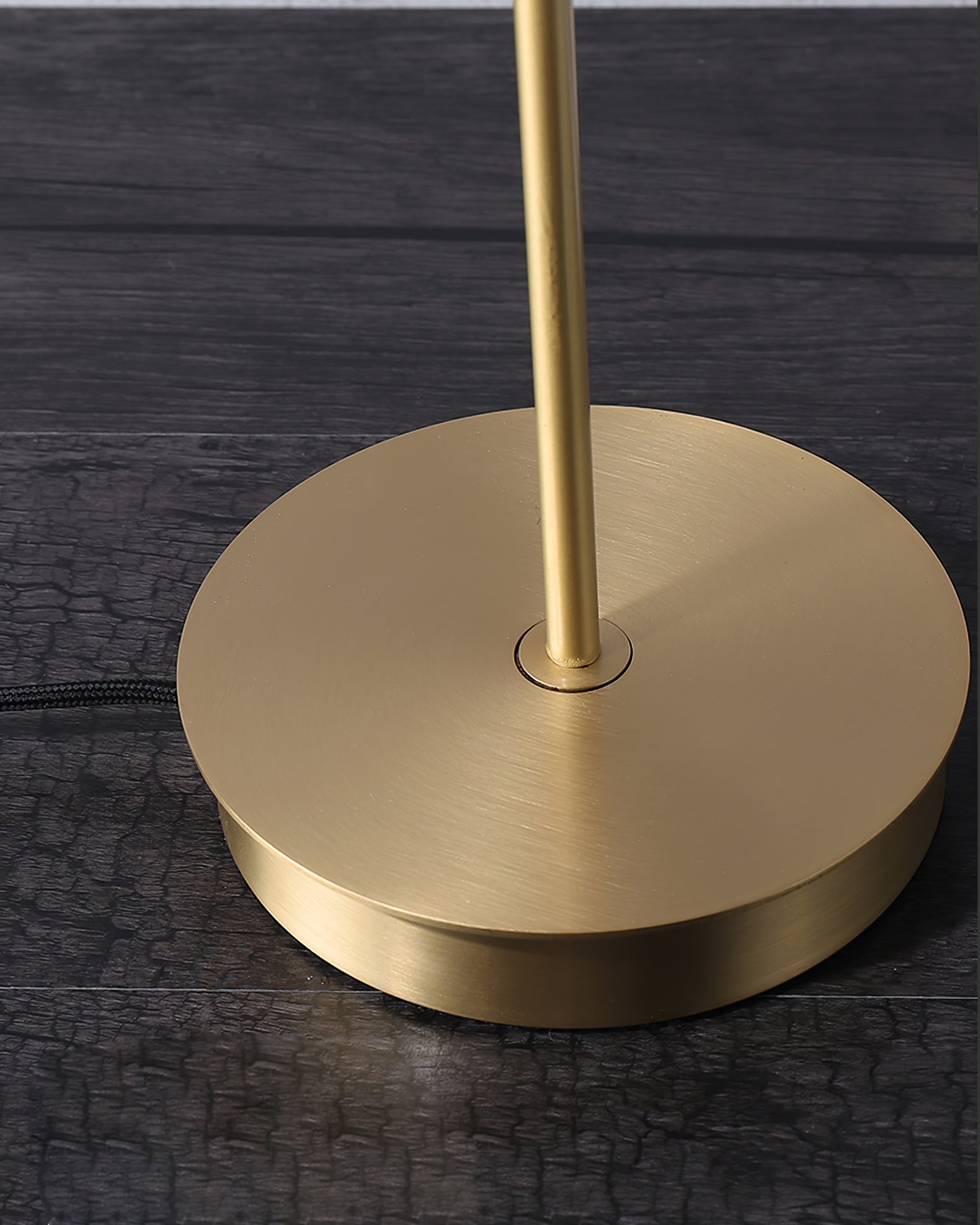 Lampe de Table Contemporaine - Charme Italien et Lumière Chaleureuse