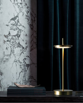 Lampe de Table Contemporaine - Charme Italien et Lumière Chaleureuse