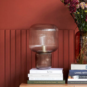 Lampe de Table en Verre et Métal - Élégance et Lumière Chaleureuse