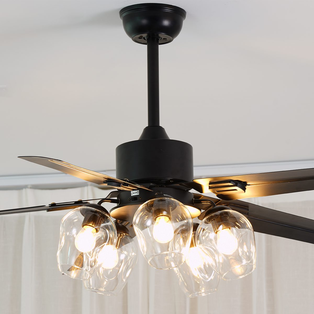 Ventilateur de Plafond en Verre - Circulation d'Air Silencieuse et Élégante