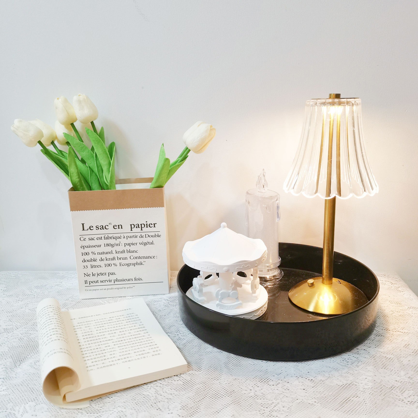 Lampe de Table Portable Élégante - Design Raffiné et Éclairage LED