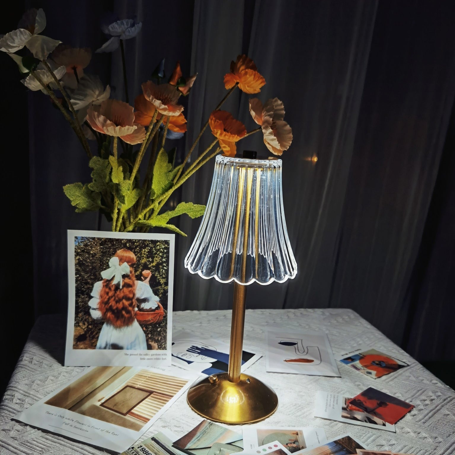 Lampe de Table Portable Élégante - Design Raffiné et Éclairage LED