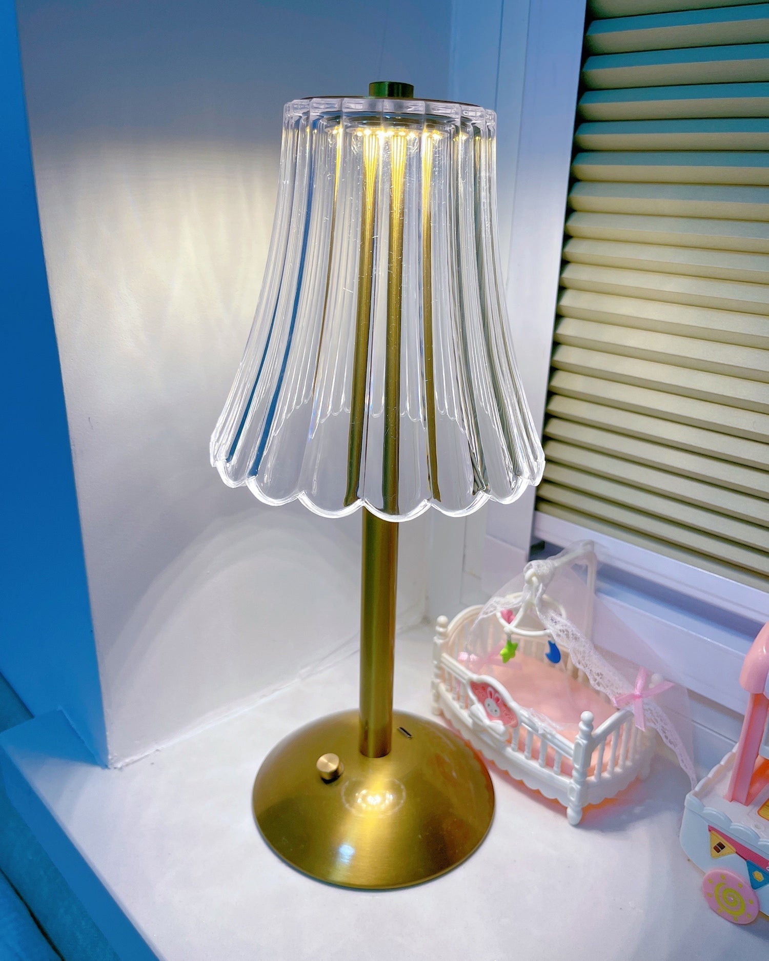 Lampe de Table Portable Élégante - Design Raffiné et Éclairage LED