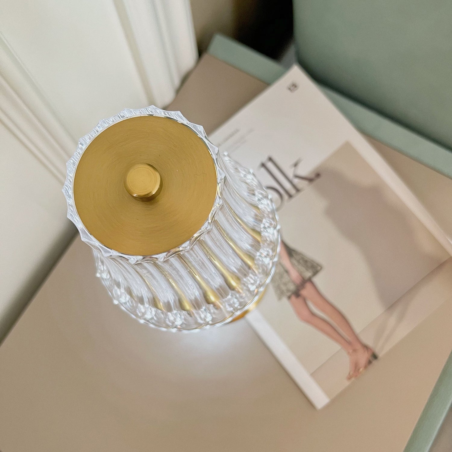 Lampe de Table Portable Élégante - Design Raffiné et Éclairage LED