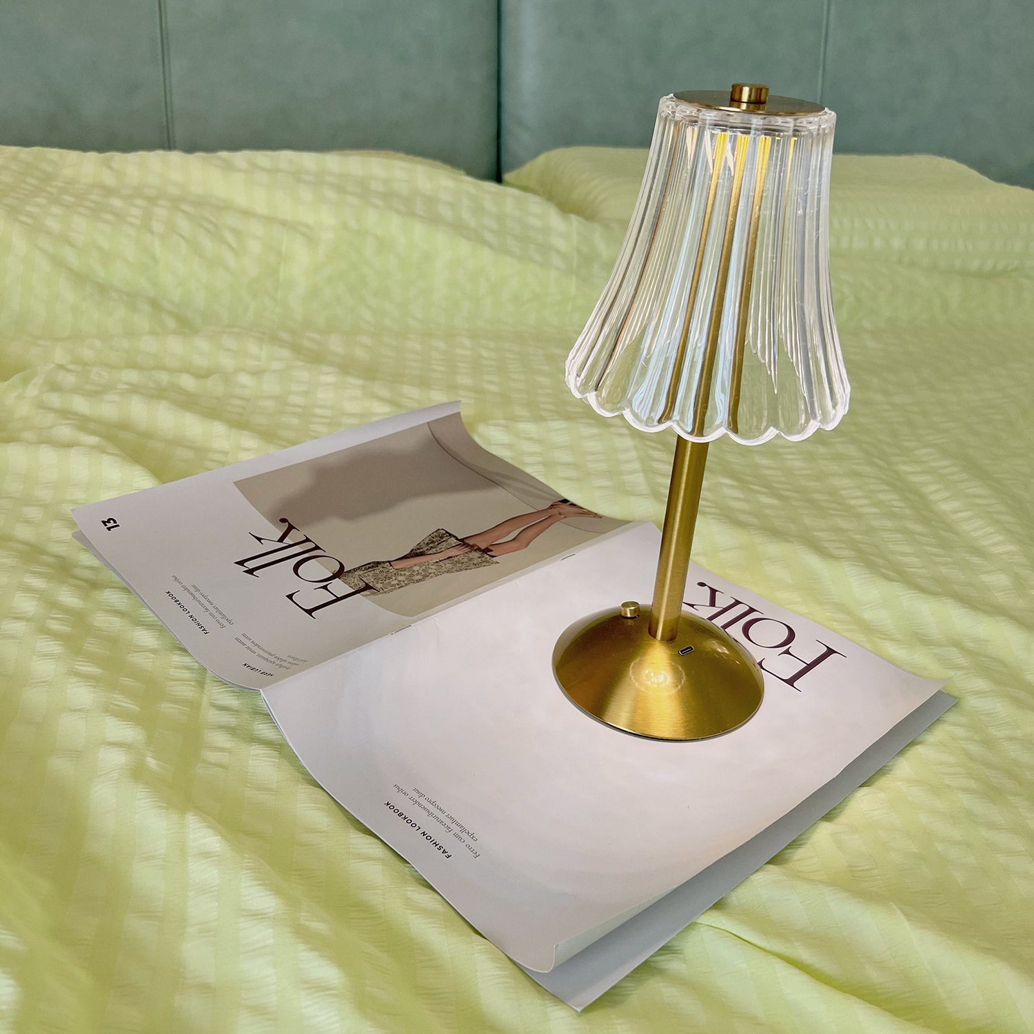 Lampe de Table Portable Élégante - Design Raffiné et Éclairage LED