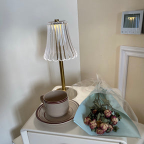Lampe de Table Portable Élégante - Design Raffiné et Éclairage LED
