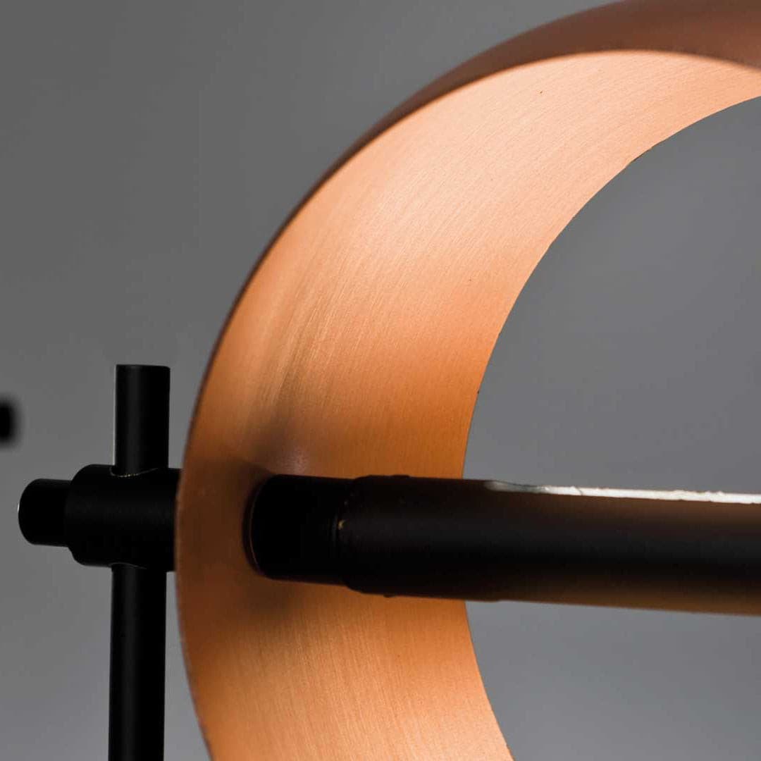 Lampe de Table Design Innovant - Abat-jour Réglable et LED Écoénergétique