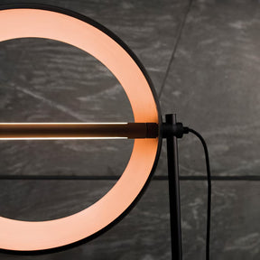 Lampe de Table Design Innovant - Abat-jour Réglable et LED Écoénergétique