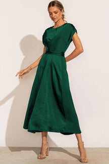 Robe Midi Élégante pour Soirées - Tissu Satiné et Coupe Flatteuse