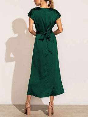 Robe Midi Élégante pour Soirées - Tissu Satiné et Coupe Flatteuse