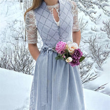 Robe Dirndl Grise Élégante - Style Traditionnel avec Tablier pour Oktoberfest