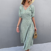 Robe Midi Croisée Été - Chic Col V et Détail Fendu