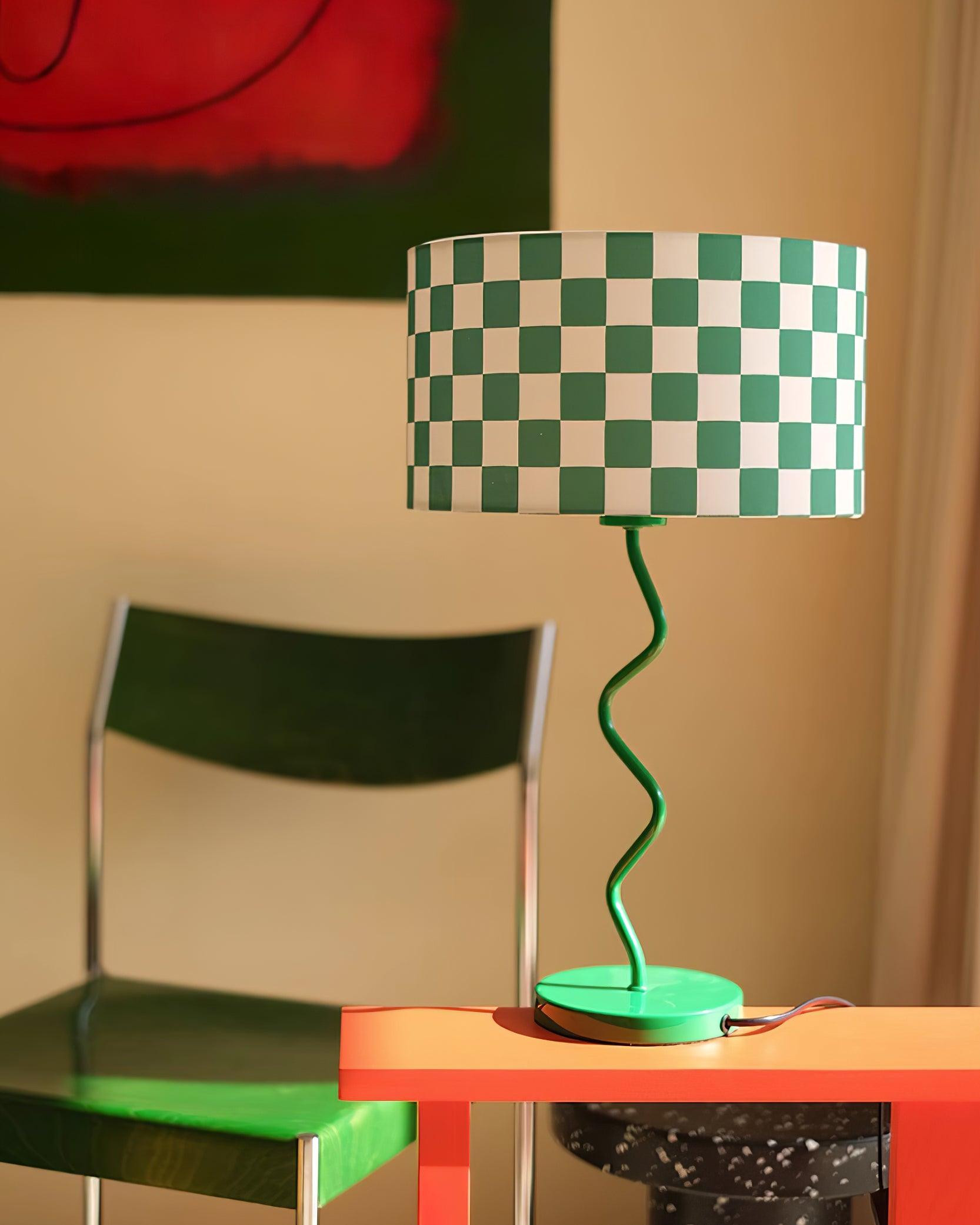 Lampe de Table en Damier Vert - Élégance Rétro et Lumière Chaleureuse