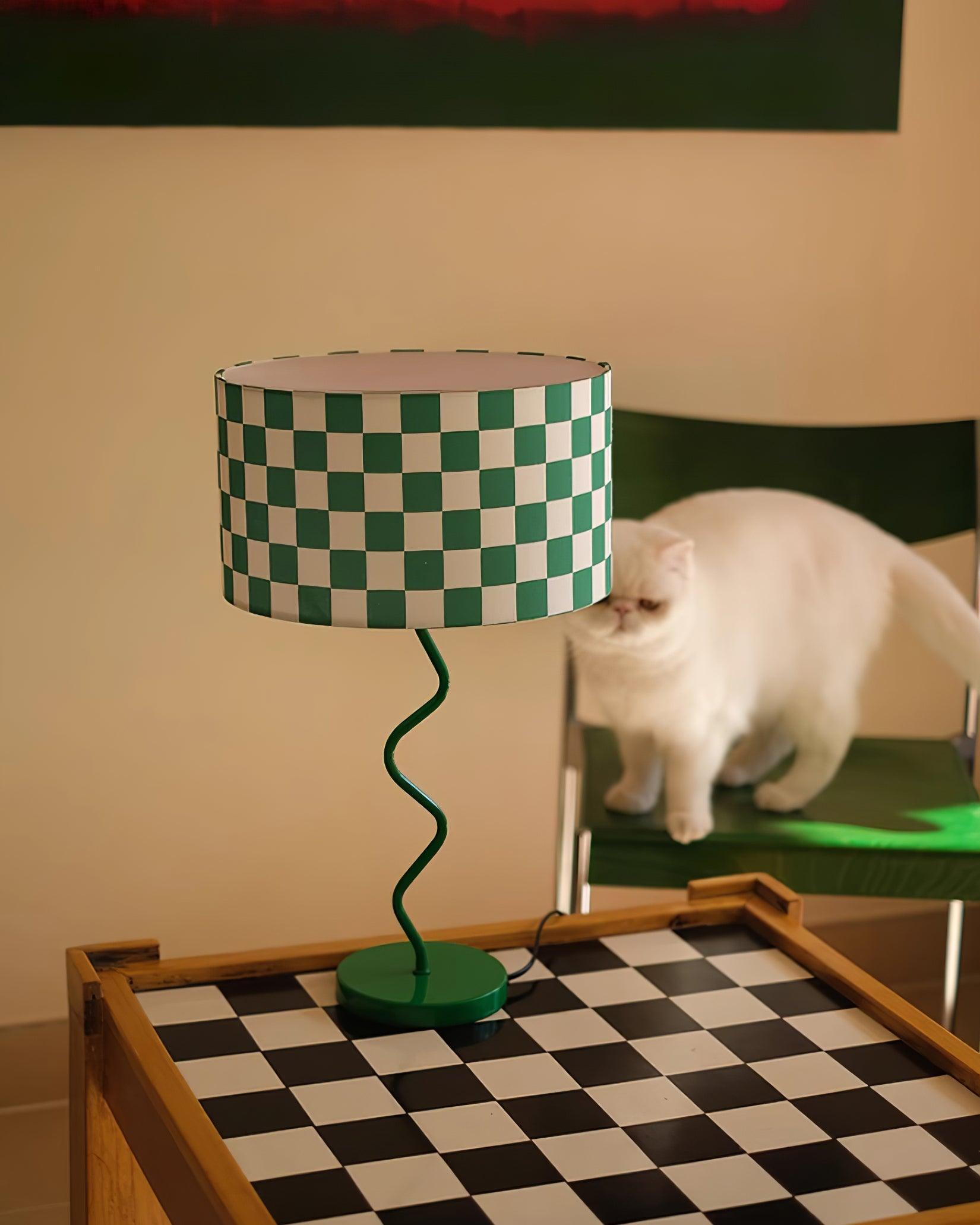 Lampe de Table en Damier Vert - Élégance Rétro et Lumière Chaleureuse