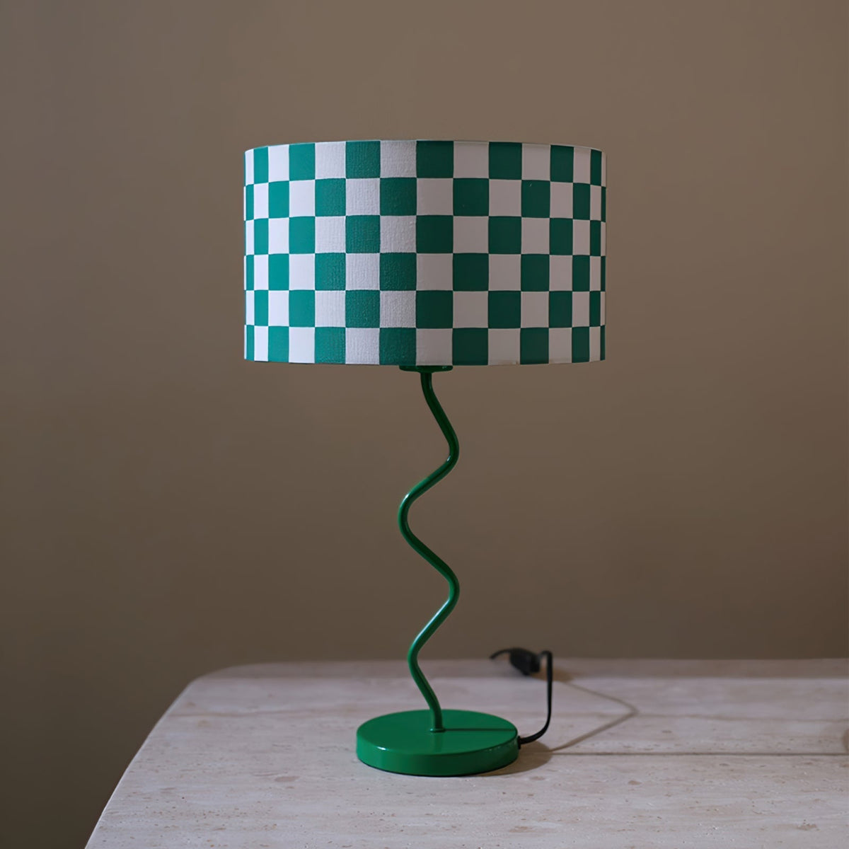 Lampe de Table en Damier Vert - Élégance Rétro et Lumière Chaleureuse