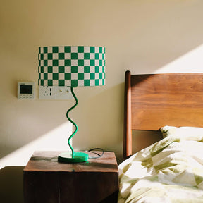 Lampe de Table en Damier Vert - Élégance Rétro et Lumière Chaleureuse