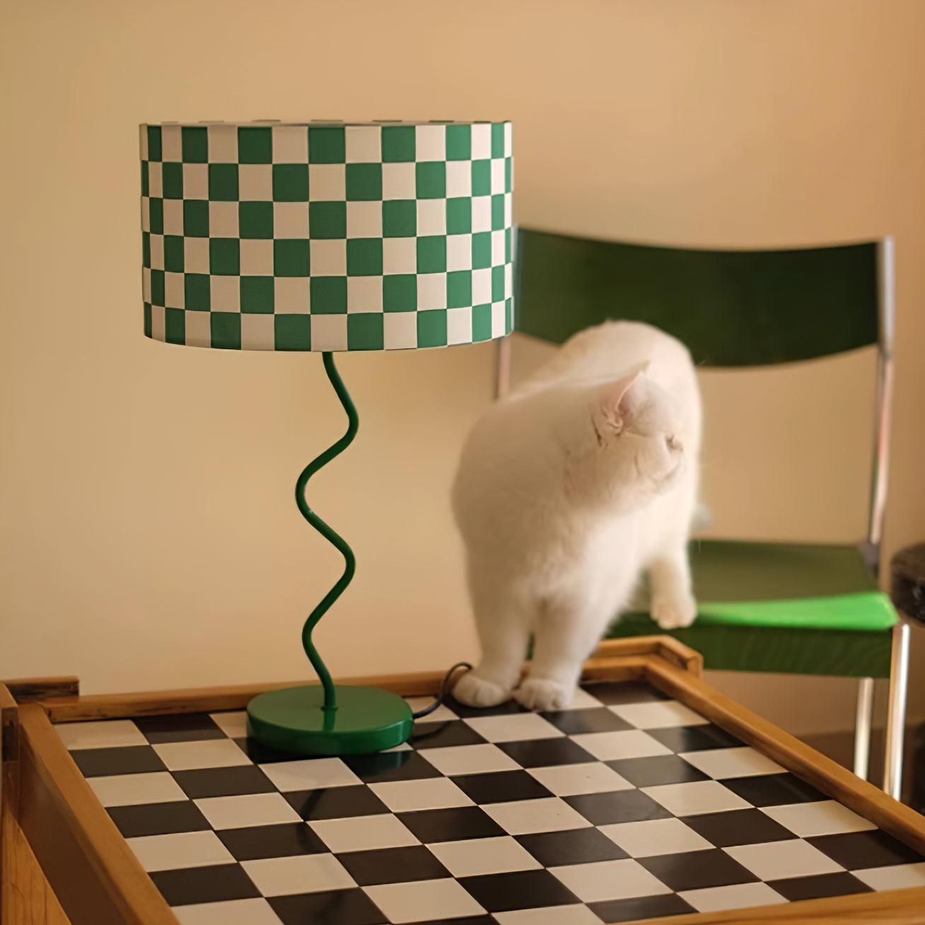 Lampe de Table en Damier Vert - Élégance Rétro et Lumière Chaleureuse