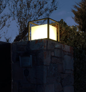 Lampe Solaire pour Terrasse - Éclairage Élégant et Écologique