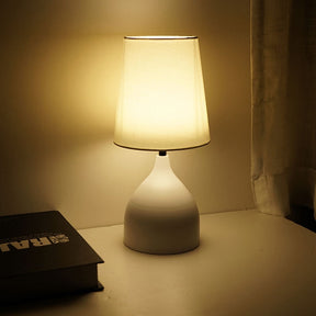 Lampe de Table LED Contemporaine - Éclairage Écologique et Élégant