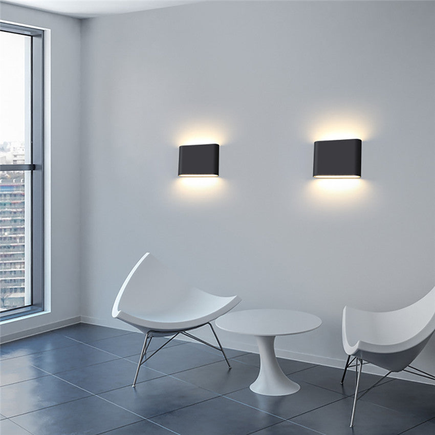 Applique Murale Étanche LED - Design Résistant aux Intempéries et Écoénergétique