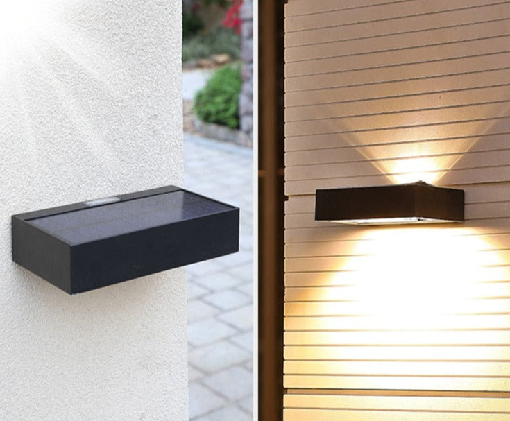 Lampe Solaire d'Extérieur Moderne - Éclairage Durable et Résistant aux Intempéries