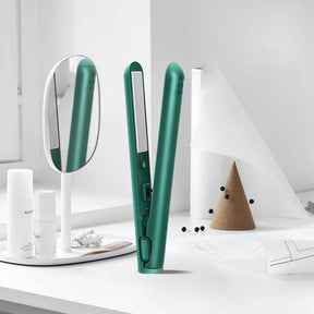 Lisseur de Cheveux Portable - Coiffage Léger et Pratique en Voyage