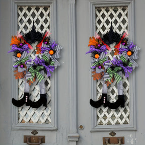 Couronne d'Halloween avec Jambes de Sorcière - Décoration Fantaisiste et Accueillante